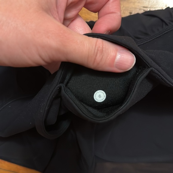 Lululemon Nulu and Mesh HR Yoga Short 3.5" - Picture 2 of 6